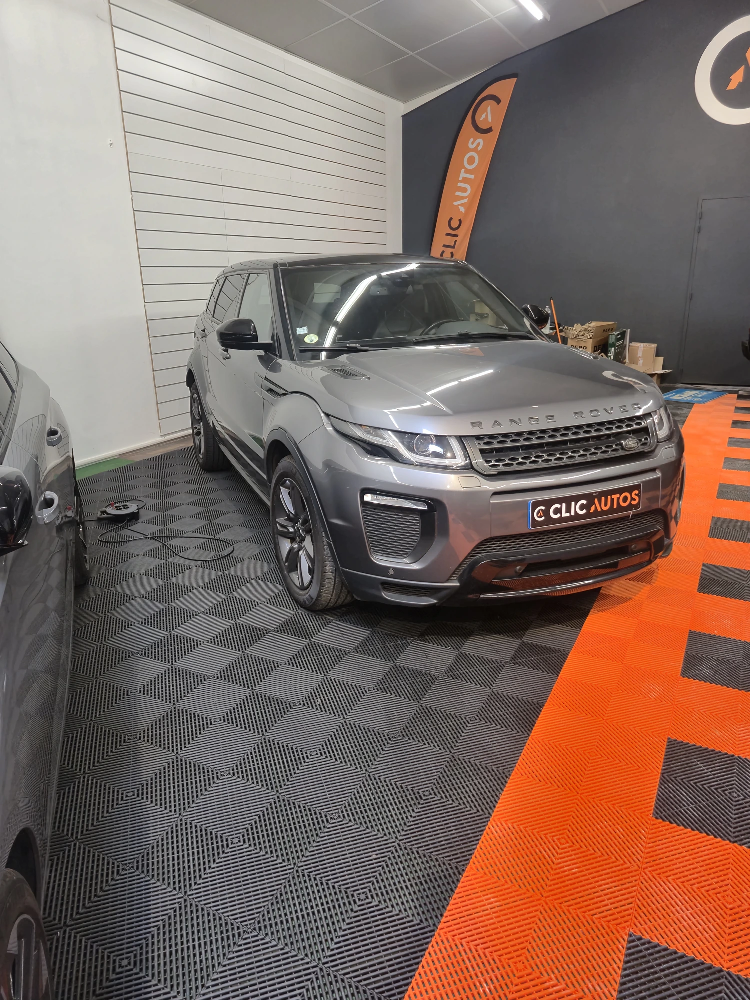 Double de clé Range Rover Evoque réalisé par BREZ CLÉ AUTO — le véhicule